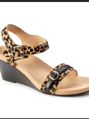 Vionic leopard print Laurie black tan wedge heeled sandals shoes size 6.5